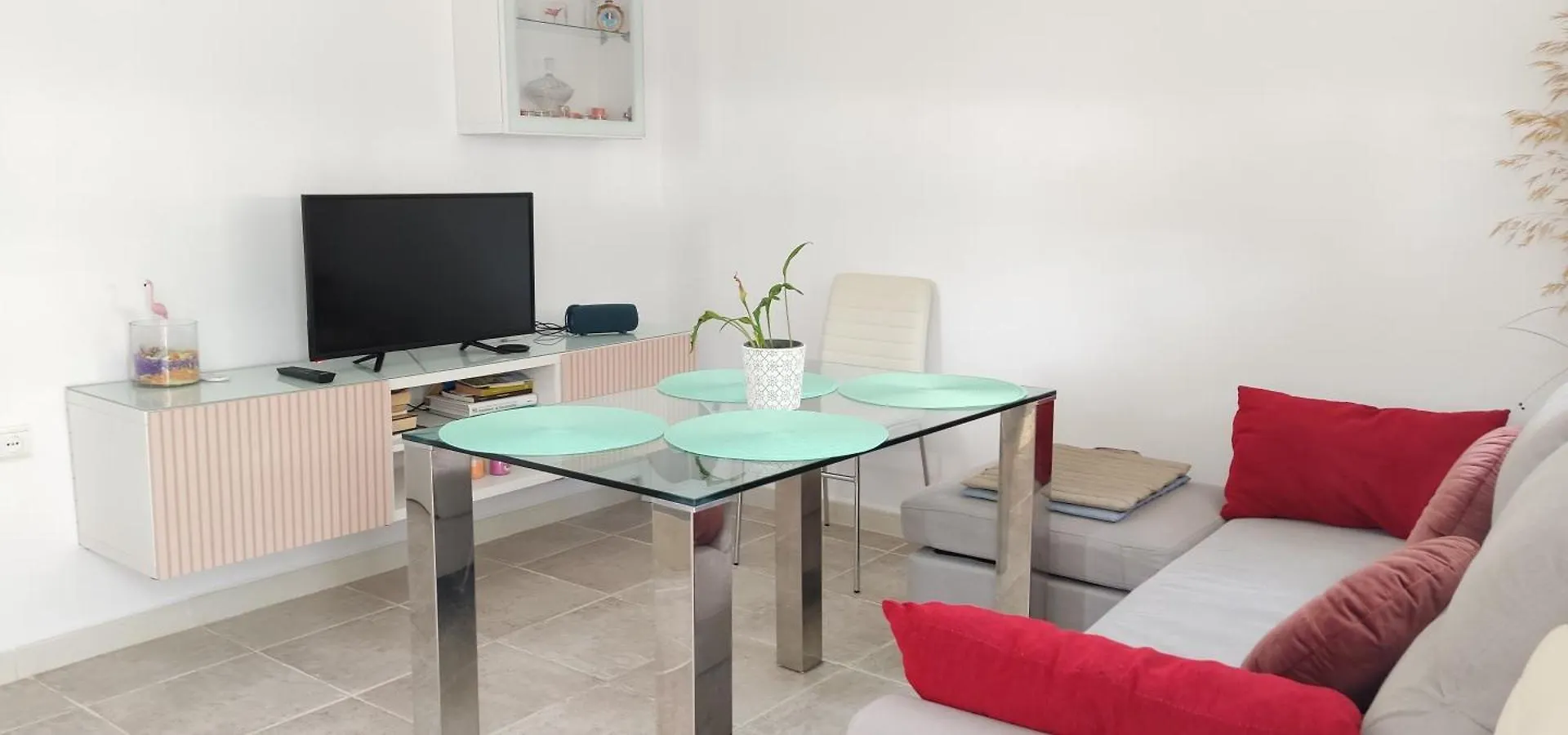 بيت للعطل فيلا Casa Con Piscina Privada Y Jardin شيكلانا دي لا فرونتيرا إسبانيا